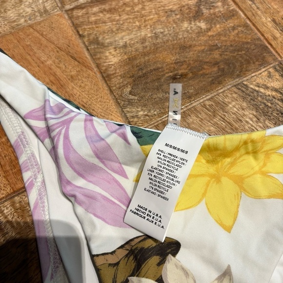 NWT Vitamin A California High Leg Soleil Tropical Floral Printed Bottom - Picture 6 of 6